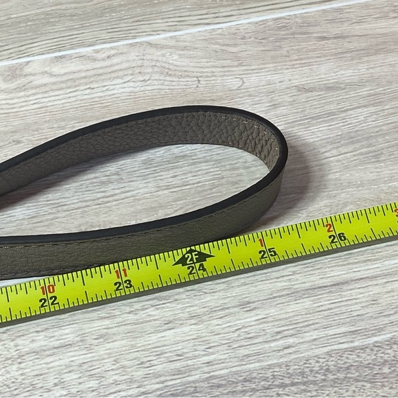 MICHAEL KORS / Taupe Shoulder Strap with Gold Chain - Picture 4 of 4